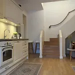 Rose Apartment *